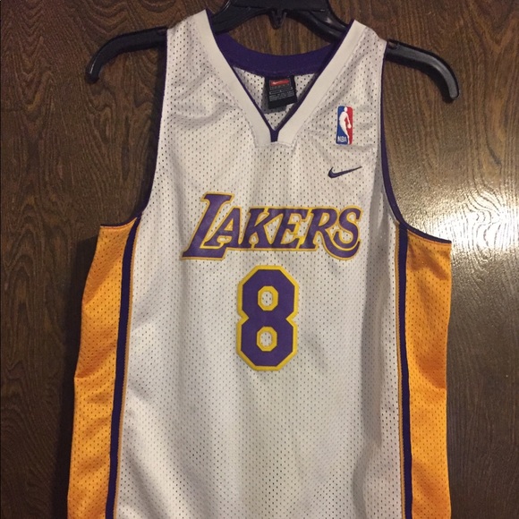 poshmark kobe bryant jersey